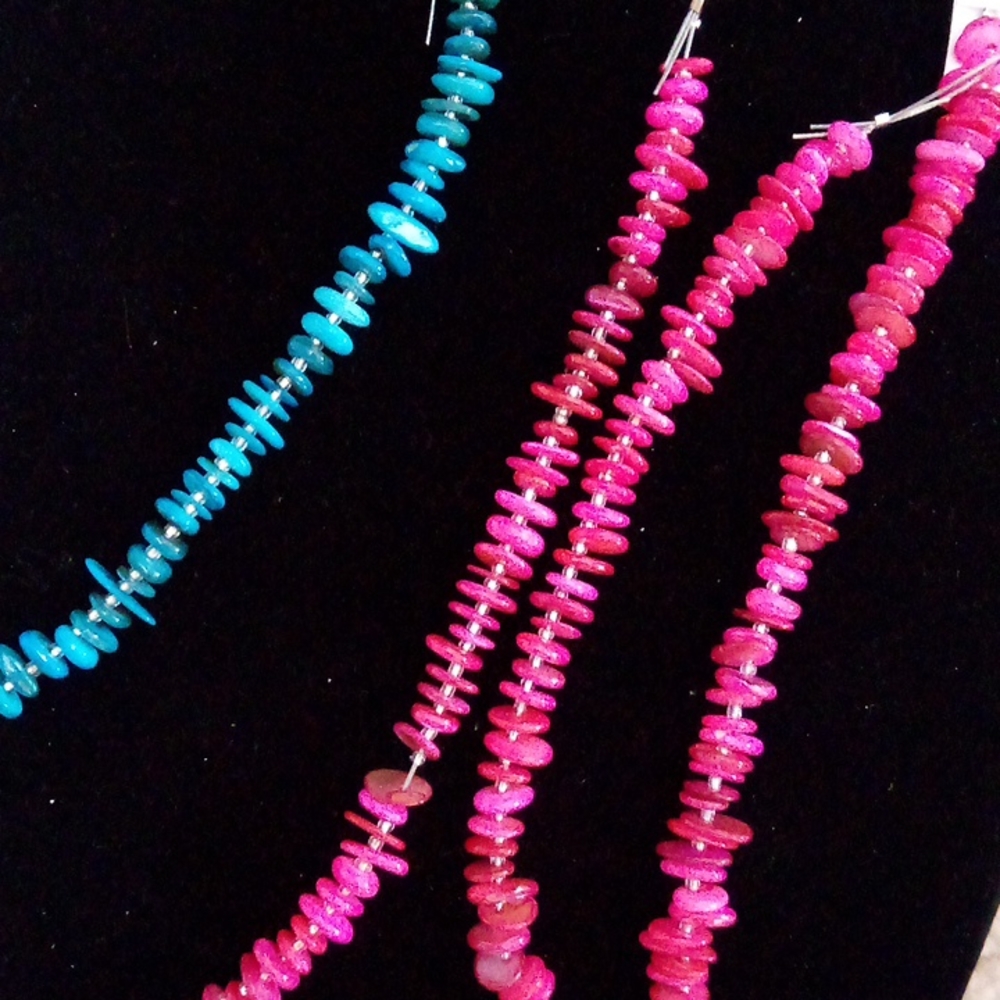 Glass bead